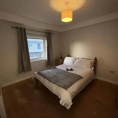 The Galway City 3 Bed Exterior photo